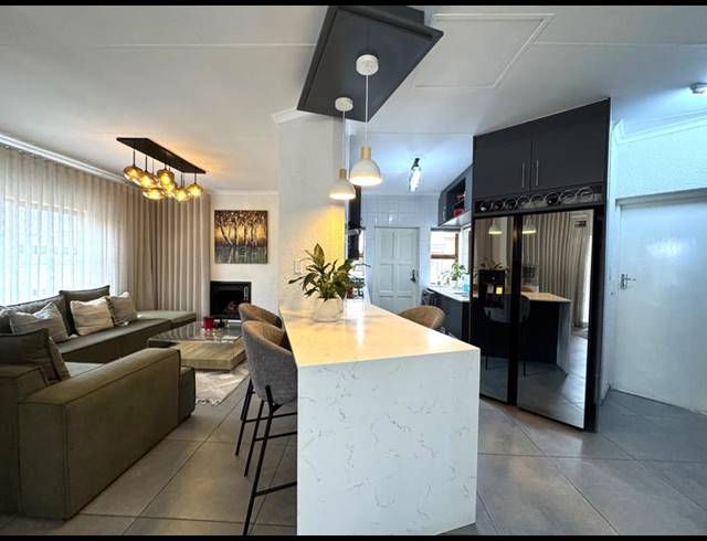 3 BEDROOM HOUSE FOR SALE IN PINEHAVEN